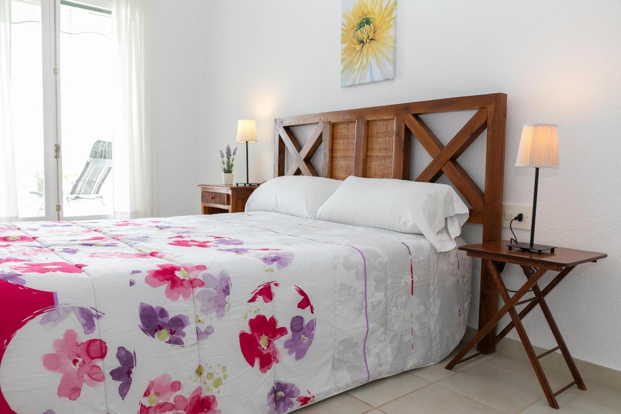 Baconer - Casa En Con Jardin Privado Y Acceso Directo Al Mar - Deltavacaciones Ferienhaus L'Ampolla